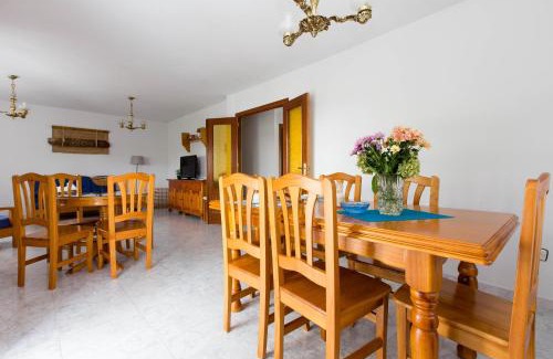 Piedralaves House | Experience Relaxation at aMatalasviñas with Pool Access