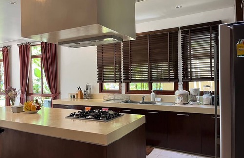 Sai Thai Villa | Experience Amatapura Beach Villa 1: Ocean View & Spa