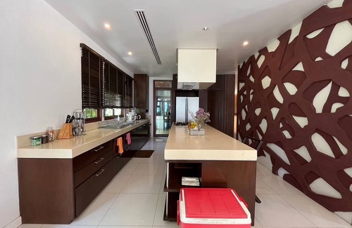 Sai Thai Villa | Experience Amatapura Beach Villa 1: Ocean View & Spa