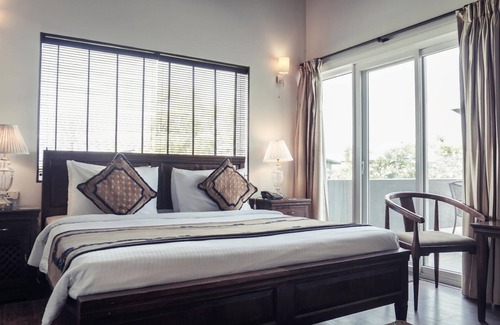 Kangri Resort | Relax at Amatra By the Ganges: A 4-Star Retreat