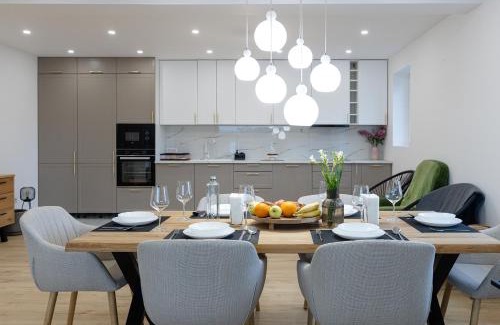 Alba Iulia Apartment | Amavi Homes With Garden