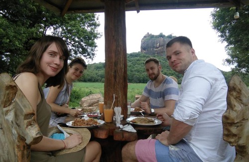 Sigiriya House | Top-Rated Amaya River Side Homestay with Breakfast & Kitchen