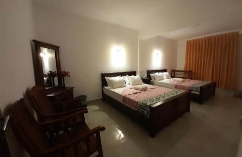 Haputale Hotel | Budget-Friendly Amaya View Guest Inn with Kitchen & Breakfast