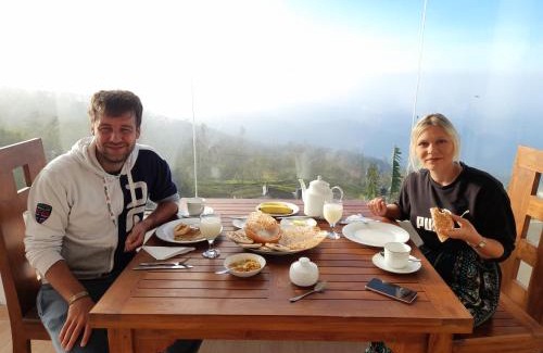 Haputale Hotel | Budget-Friendly Amaya View Guest Inn with Kitchen & Breakfast