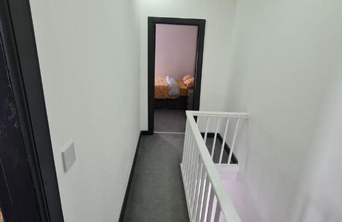 Bootle Villa | Spacious 4-Bedroom Retreat in Bottle - Family Friendly Stay