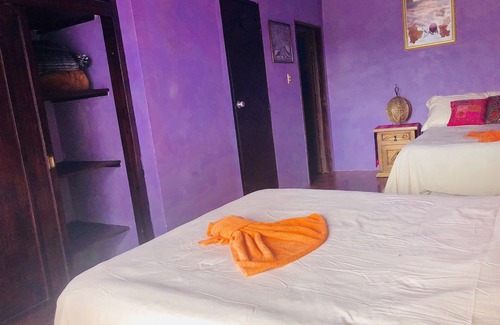 De Guadalupe House | Relax at CASA De La Vista with Spa and Family Amenities