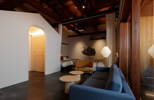 Himi House | AMAZA Hotel: Family-Friendly Stay with Delicious Dining