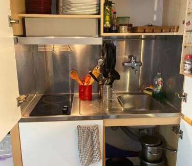 Charneca Hostel | Inviting Amazigh Guincho Hostel & Suites with Kitchen Access