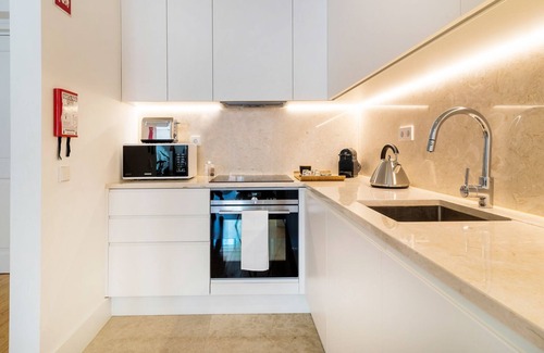 Encarnacao Apartment | Guest Rated 10/10: Cozy 1BDR Apartment in Chiado