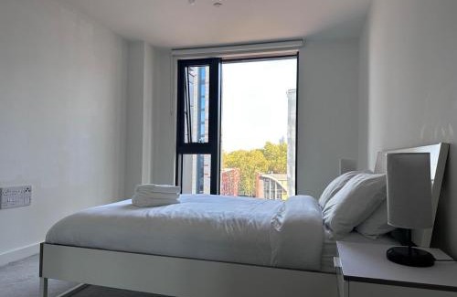 Vauxhall Apartment | Amazing 1Bed with winter garden in Vauxhall