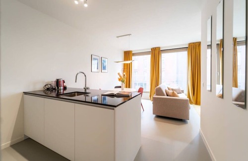 Sint-Andries Apartment | Inviting 1BR Apartment with Kitchen in Antwerp