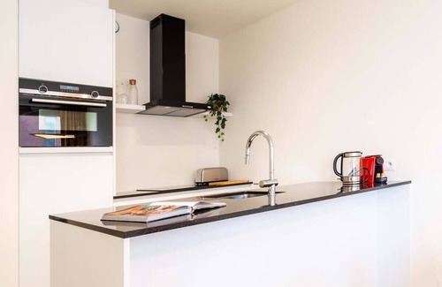 Sint-Andries Apartment | Inviting 1BR Apartment with Kitchen in Antwerp
