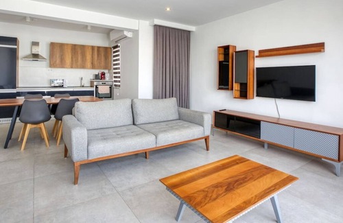 Swieqi Apartment | Amazing 1BR penthouse with pool access & terrace