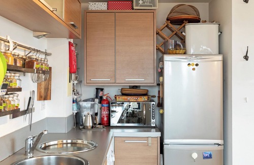 Stoke Newington Apartment | Top-Rated 2 Bed Apartment with Balcony near Stoke Newington
