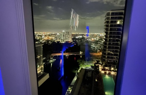 Allapattah Apartment | Stunning 2-Bedroom Miami High Rise with Water Views
