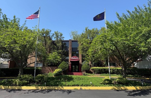 Elkins Park Apartment | Modern 2-Bed Haven with Free WiFi and Parking Access