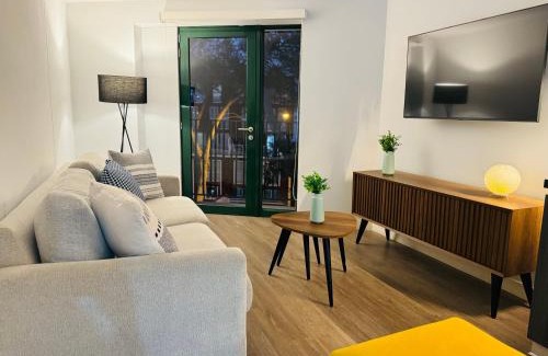 Barranco Apartment | Pet-Friendly 2BR in Barranco, Steps from CENTRAL Restaurant