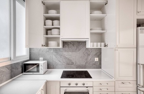 Centro Apartment | Stylish 2BR Getaway in the Heart of Madrid by Blueground
