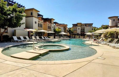 Los Cabos Apartment | Discover a 4-Star Resort with Pool and Beach Access in Cabo