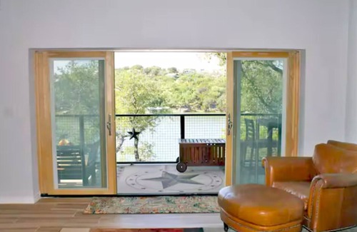 Burnet House | Amazing 3 Bedroom Barndominium on Lake Buchanan