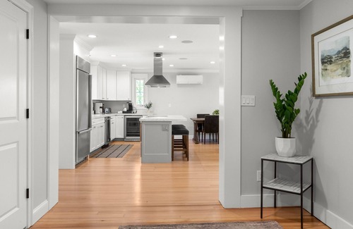Andover Apartment | Rooftop Deck Retreat: 3 Bedroom in Andover's Shawsheen Village