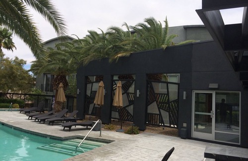 Spring Valley House | Inviting Gated Community Townhouse Perfect for Families