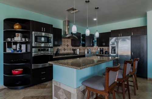 Centro Condo | Ocean View 3bd Villa Condo with Pool & Family Amenities