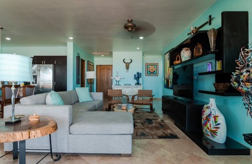 Centro Condo | Ocean View 3bd Villa Condo with Pool & Family Amenities