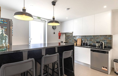 Lumiar Apartment | Spacious 3BDR Duplex in Lisbon with Family-Friendly Amenities