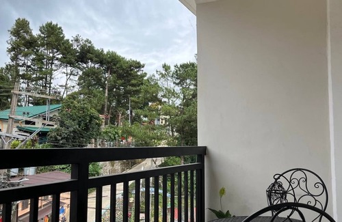 Baguio Apartment | Pet-Friendly 3BR Unit with Breakfast and Kitchen Access