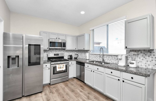 Cypress House | Inviting 4-BR Oasis with Pool and Ocean View Retreat