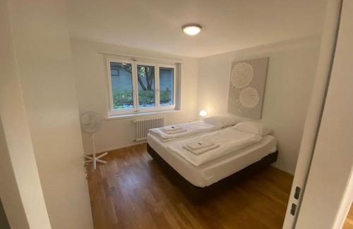 Hirslanden Apartment | Amazing 4BR flat in the city centre - Sky 9