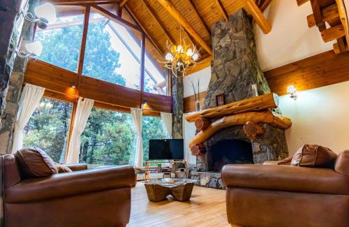 Villa Traful Ski Chalet | Amazing 5 Bedrooms Chalet in Villa Traful VT1 by Apartments Bariloche
