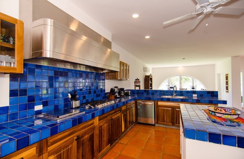 Campo de Golf Fonatur House | Unforgettable Oceanfront Retreat with Pool and Spa Access