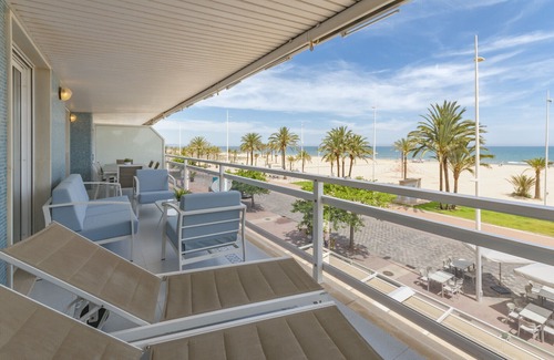 Grau i Platja Apartment | Beachfront AG Turquesa 2A: Guest Rated 9.8 with Wifi & Pool