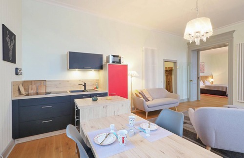 Krakow am See Apartment | Cozy 1 Bedroom Retreat in Krakow am See with Spa & Lake View