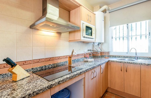 Alcaucin Apartment | Relaxing Retreat: Vacation Apartment with Pool Access
