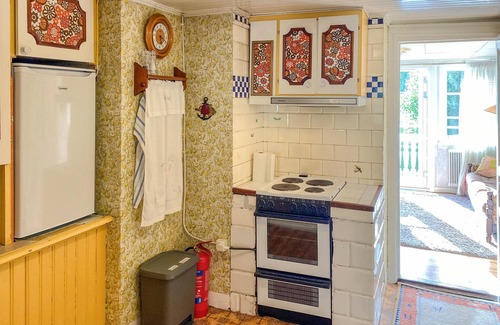Borgholm Apartment | Experience an Exciting Stay in Borgholm by the Beach