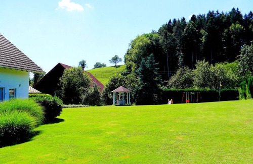Tettnang Apartment | Inviting Apartment in Tettnang with Family-Friendly Amenities
