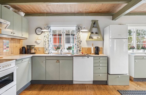 Faaborg Apartment | Family-Friendly Oceanfront Apartment for Your Beach Getaway