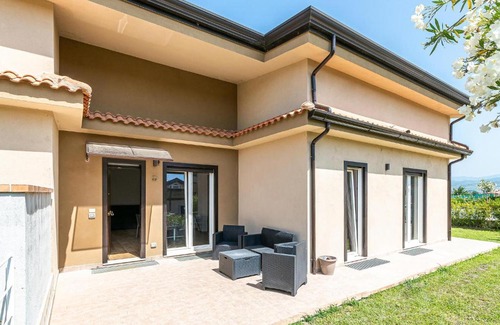 Casal Velino Apartment | Inviting Apartment in Casalvelino with Pool & Pet-Friendly