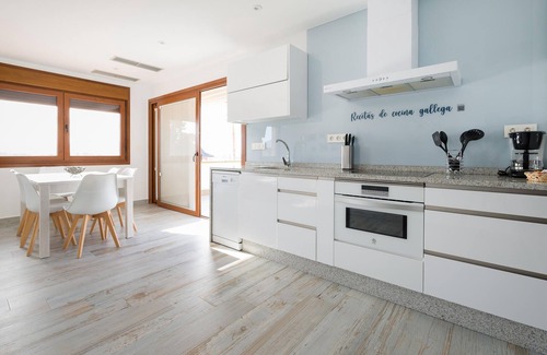 Tabagon Apartment | Cozy Family Getaway Near the Sea with Spa and Breakfast