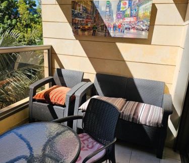 Ra'ananna Apartment | Inviting Raanana Apartment with Pool, Beach & Jacuzzi