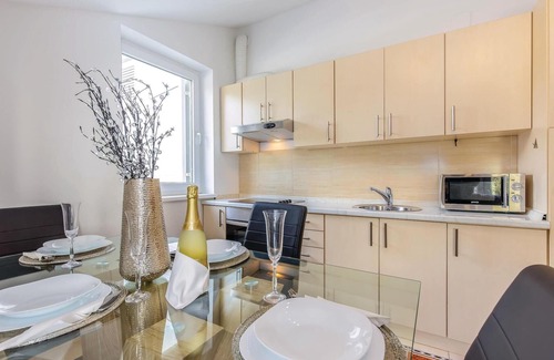 Selce Apartment | Exceptional 2-Bedroom Accommodation in Selce with Ocean View