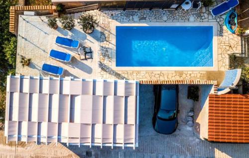 Meterize Apartment | Cozy Apartment in Šibenik with Kitchen & Pool Access