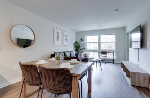 Jefferson Manor Apartment | Convenient Apartment with Pool Near Metro Access