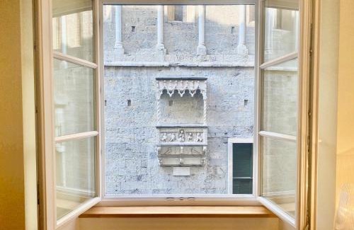 Genoa Historical Centre Apartment | Discover Rolli Palace San Lorenzo 19 Near the Cathedral