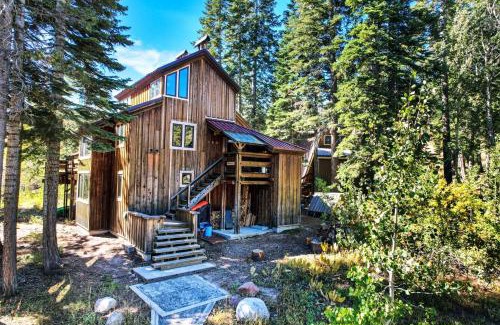 Bear Valley House | Bright Home with Pool and Scenic Views #113