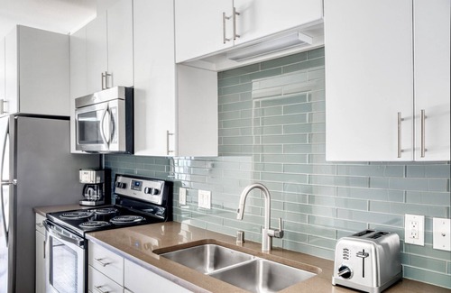 Old Ballard Apartment | Inviting Ballard 1BR with Pet-Friendly Amenities & Gym