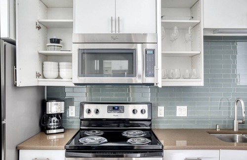 Old Ballard Apartment | Inviting Ballard 1BR with Pet-Friendly Amenities & Gym